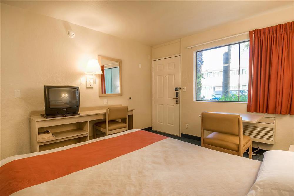 Motel 6-Rosemead, Ca - Los Angeles Номер фото