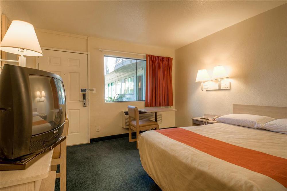 Motel 6-Rosemead, Ca - Los Angeles Номер фото